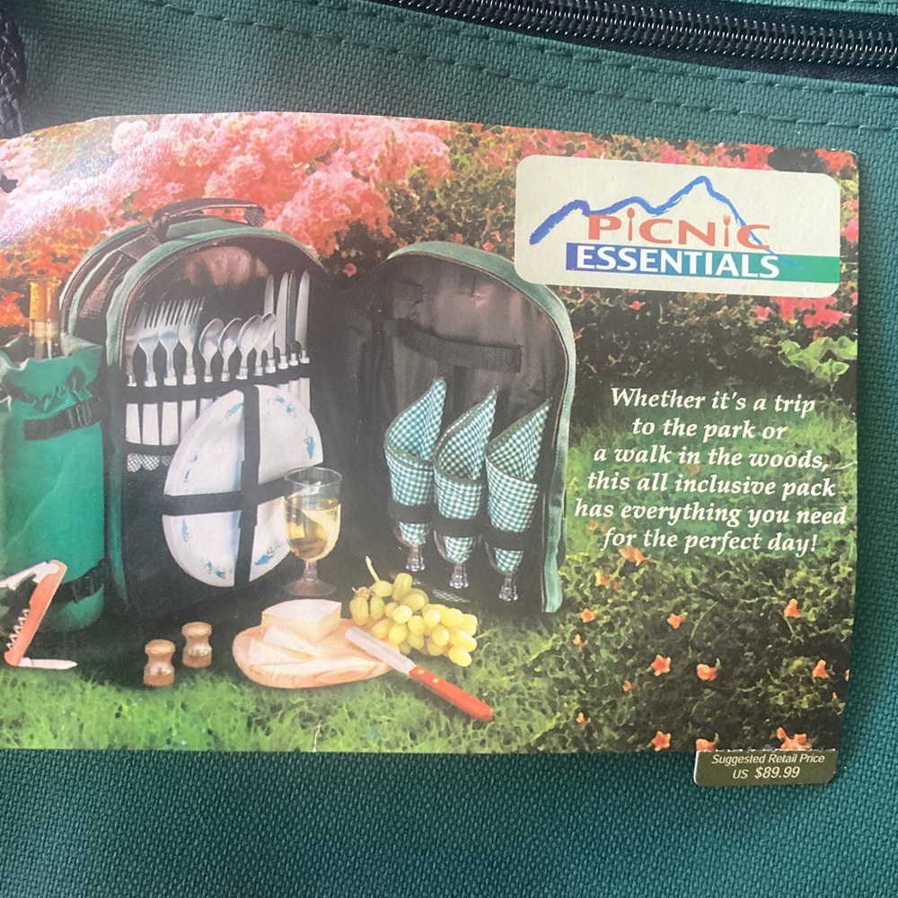 Picnic Essentials picnic set backpack - Picture 2 of 10
